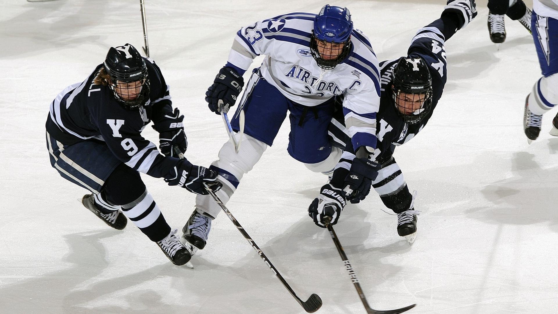 星空体育下载网址-英超球队使用传球路径预测模型优化球员站位与配合节奏，2020-2021英超用球